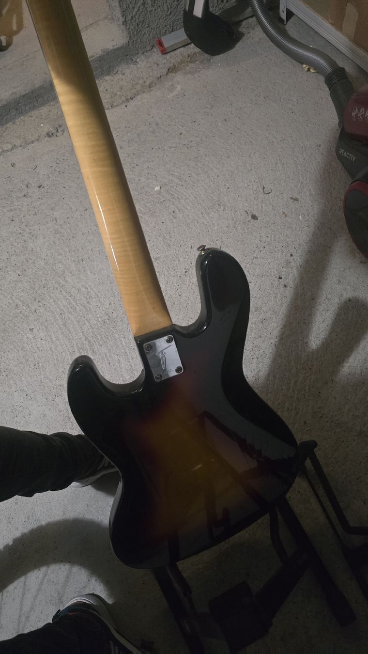 Framus Instruments de musique: Jazz basse Framus de 1969 – D'occasion à Martigny par fre_s52s 2