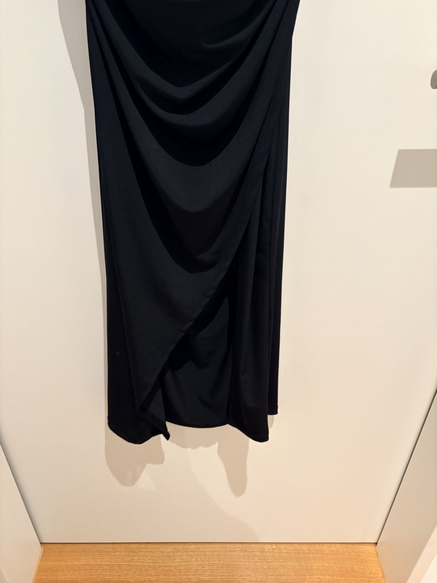 Vero Moda Kleider: Schwarzes drapiertes Kleid von VERO MODA Gr. L, – Gebraucht aus Münchenstein von Miresolese 2