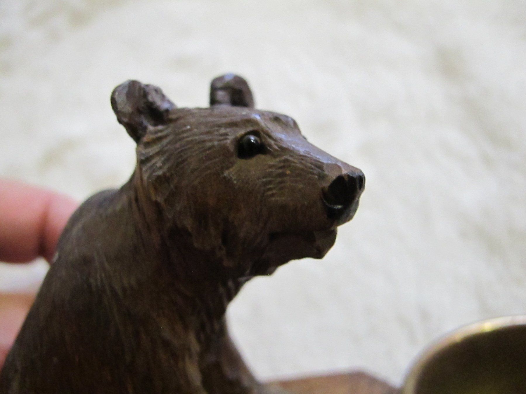 Figurines: Brienzer Bär Mit Aschenbecher Wunderschöne Feine Geschnitzt – D'occasion à Altnau par SwissGoldTime 2