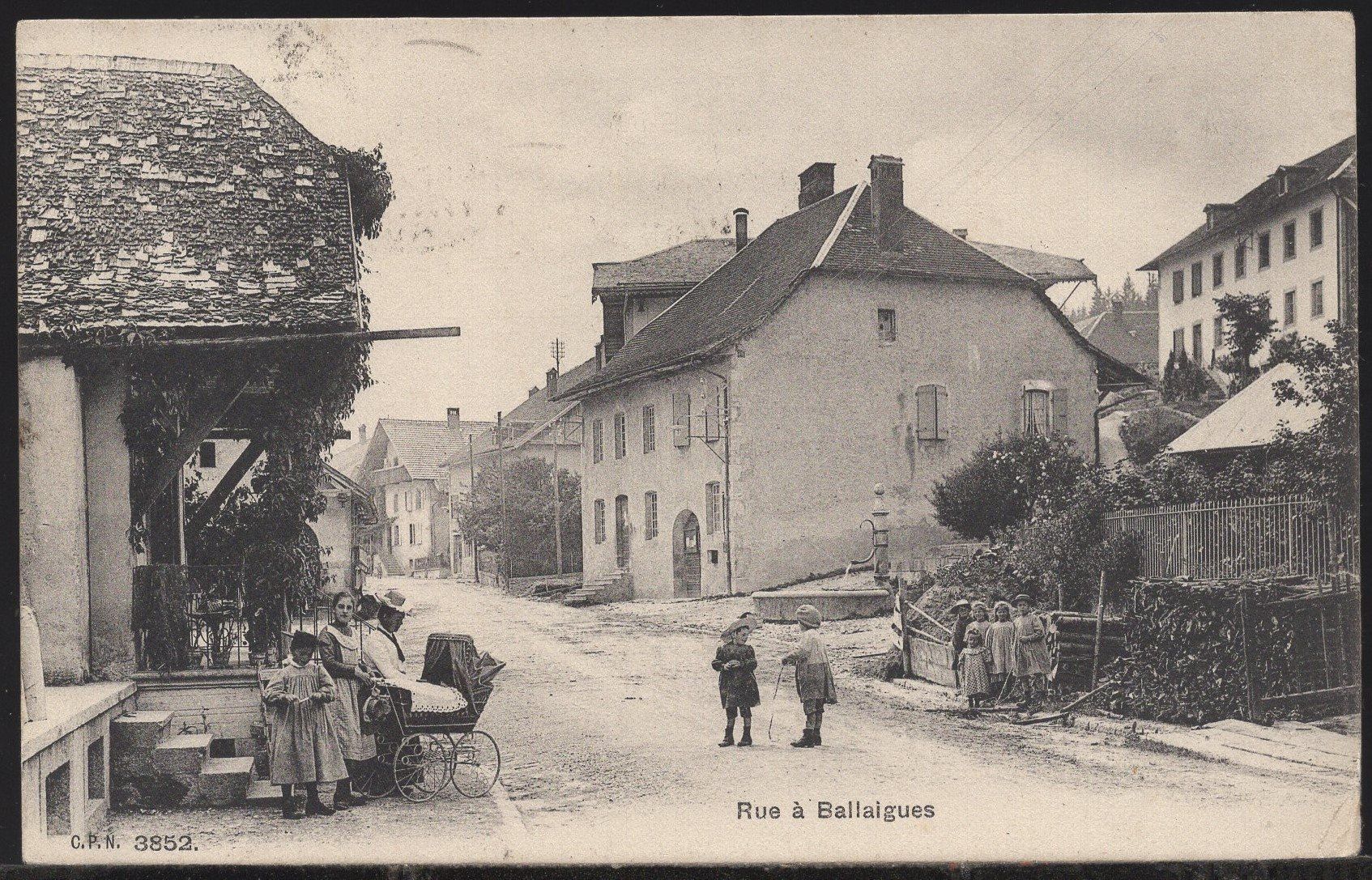 Cartes postales: Rue  a  Ballaigues  1905 – D'occasion à Aarau par kufi44
