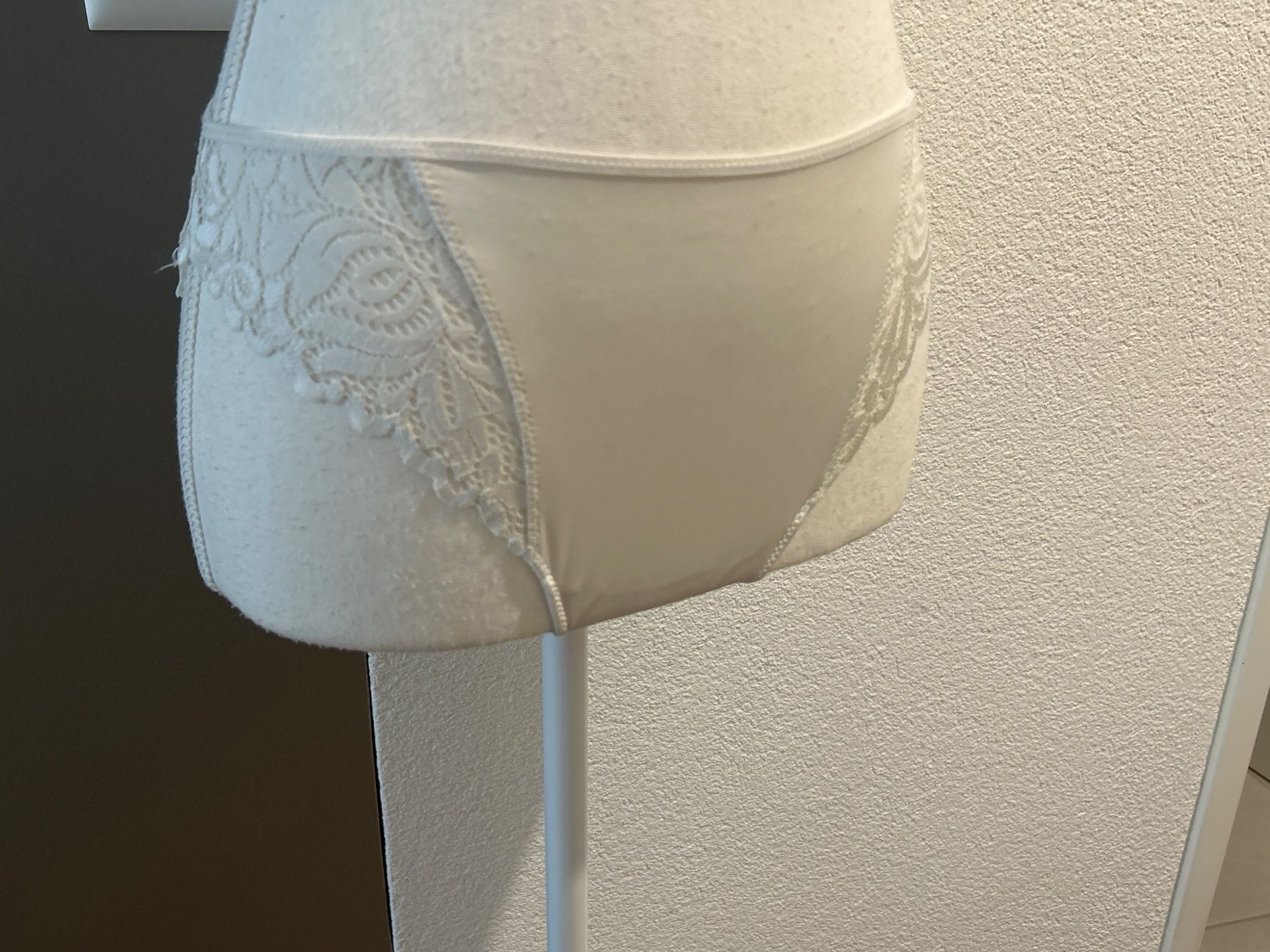 Sonstige Unterwäsche: Damen Slip nature mit Spitzen – Neu (gemäss Beschreibung) aus Brunnen von Nala2929 1