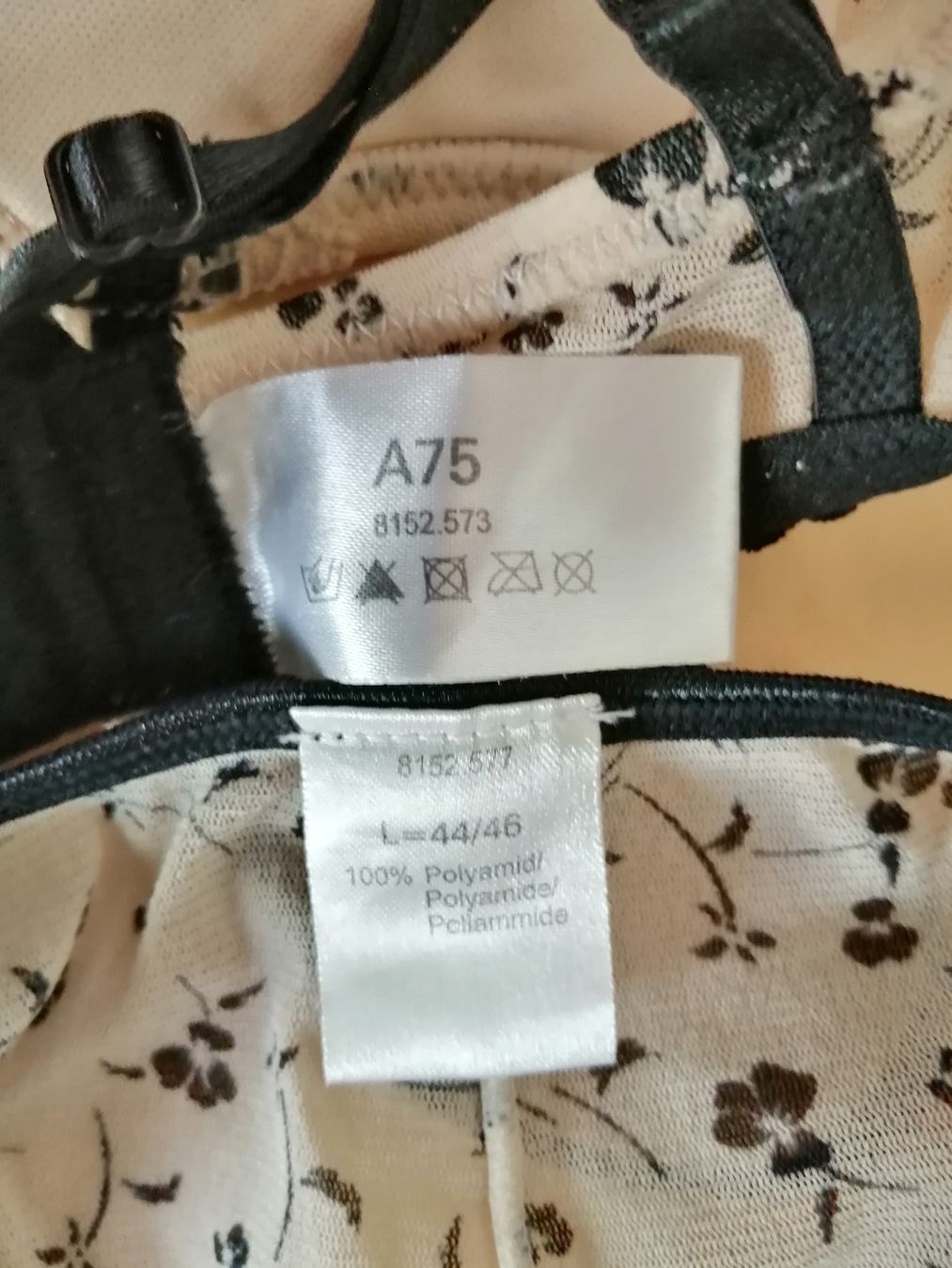Altra biancheria intima: Lingerie Set A75/L mit Blumenmuster – Usato da Honau venduto da holunder3 2