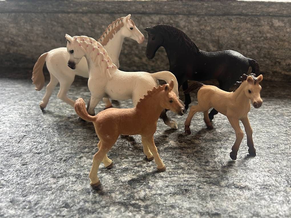 Giocattoli: Schleich Pferde  – Usato da Saas Fee venduto da michaberchtold