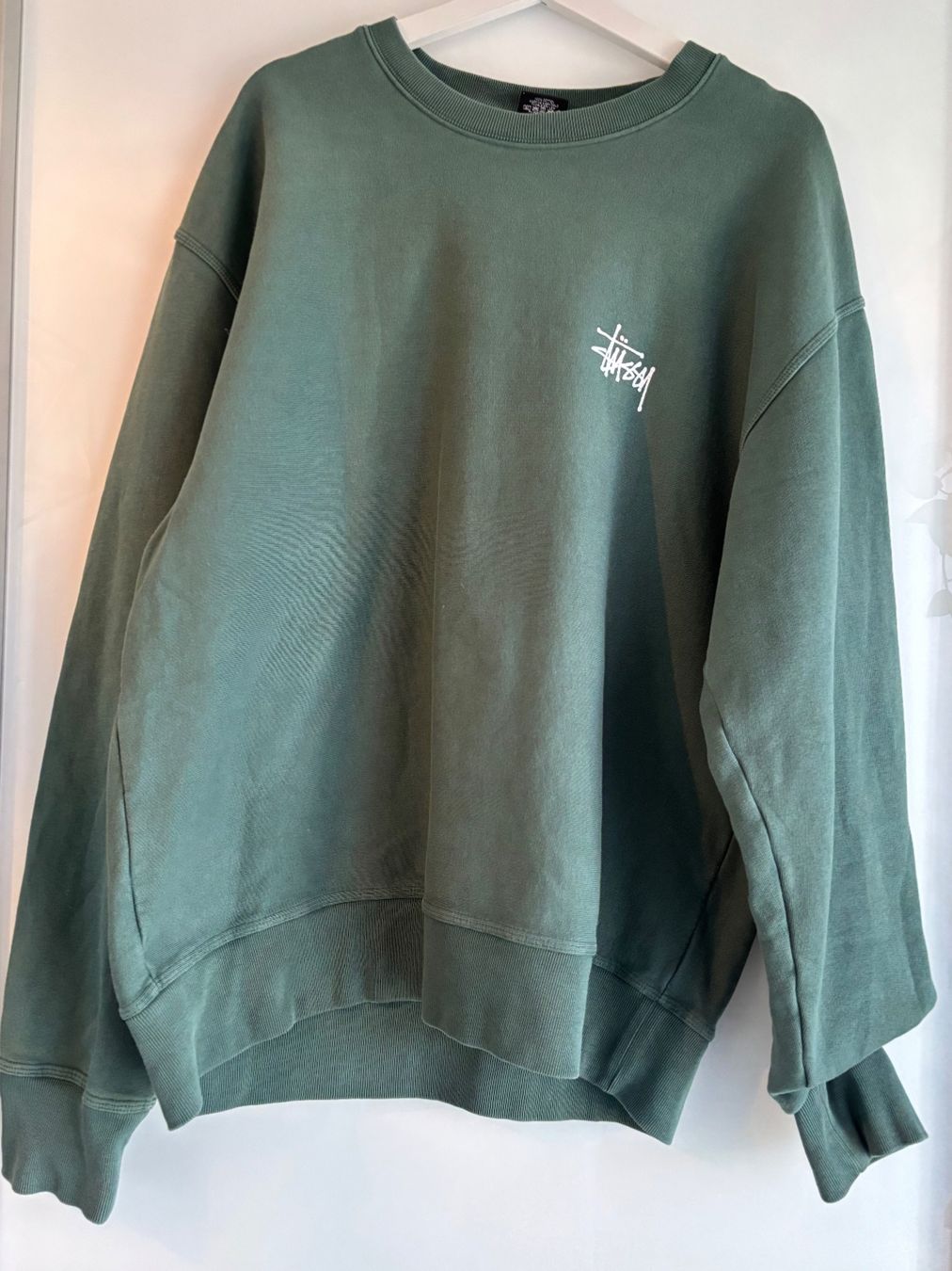 Stüssy Maglioni & Felpe: Stüssy Sweatshirt Grün, Grösse L – Usato da Birr venduto da lew_x7nw 1