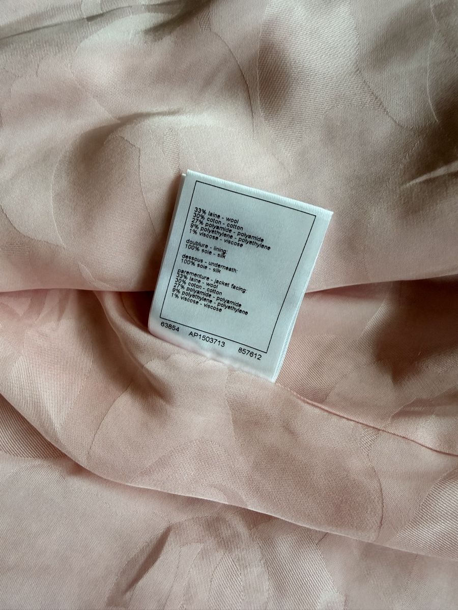 Chanel Giacche: Chanel 23K Pink Tweed Jacket 38 – Nuovo (secondo la descrizione) da Meilen venduto da ana_nln9 8