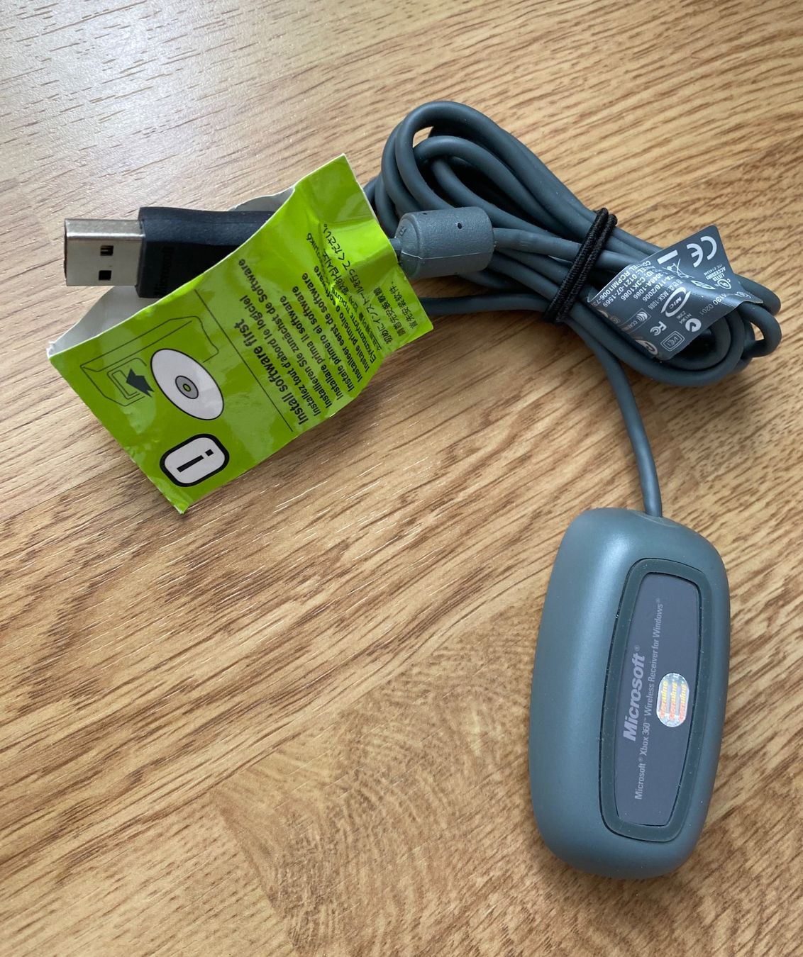 Microsoft Konsolen: XBox 360 Microsoft Windows Wireless Receiver – Gebraucht aus Rafz von  1