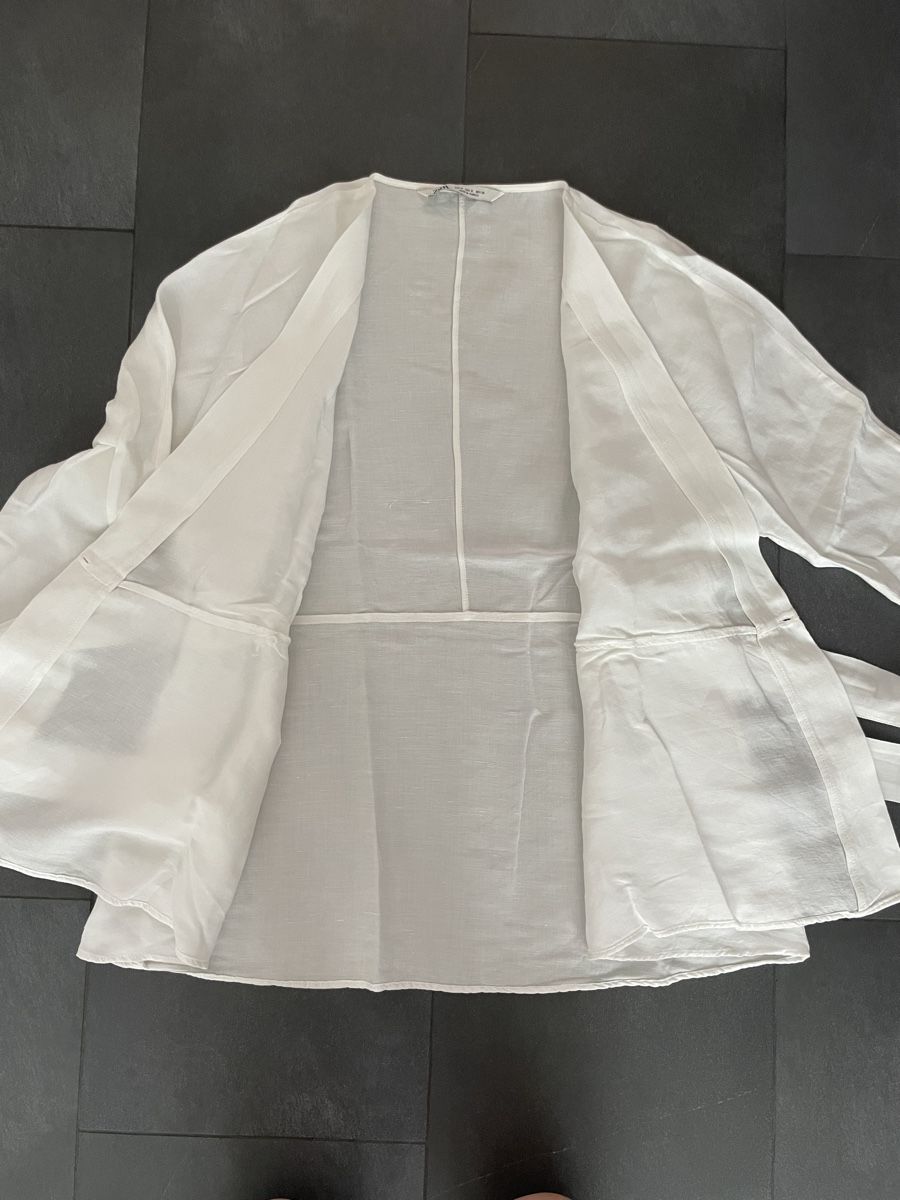 Zara Blusen: Elegant White Zara Blouse, Size S – Neu (gemäss Beschreibung) aus Cham von vsgesser 2