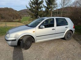 VW Golf 1.6 Trendline - gut erhalten - knapp 160'000 km