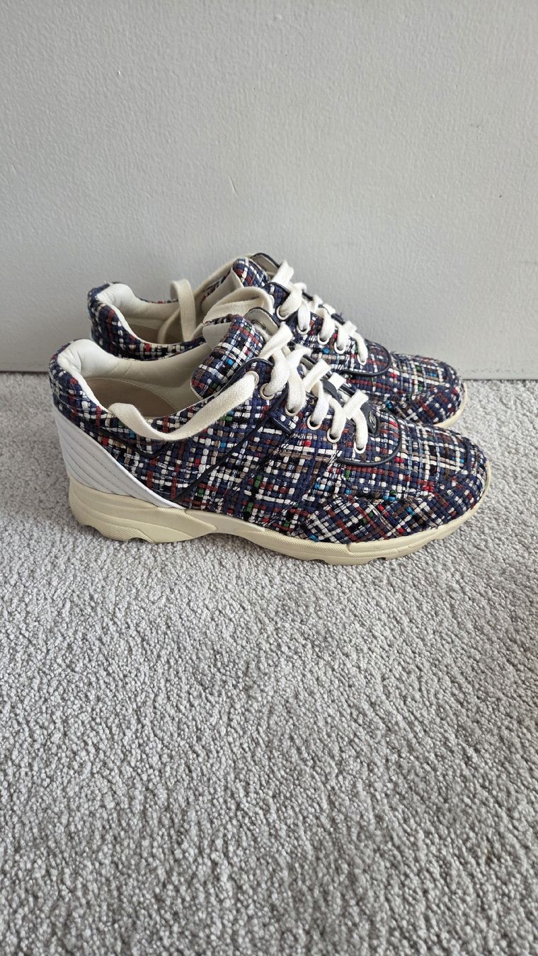 Chanel Scarpe da donna: Chanel Sneakers, Grösse 37.5 – Usato da Frick venduto da mlpreloved
