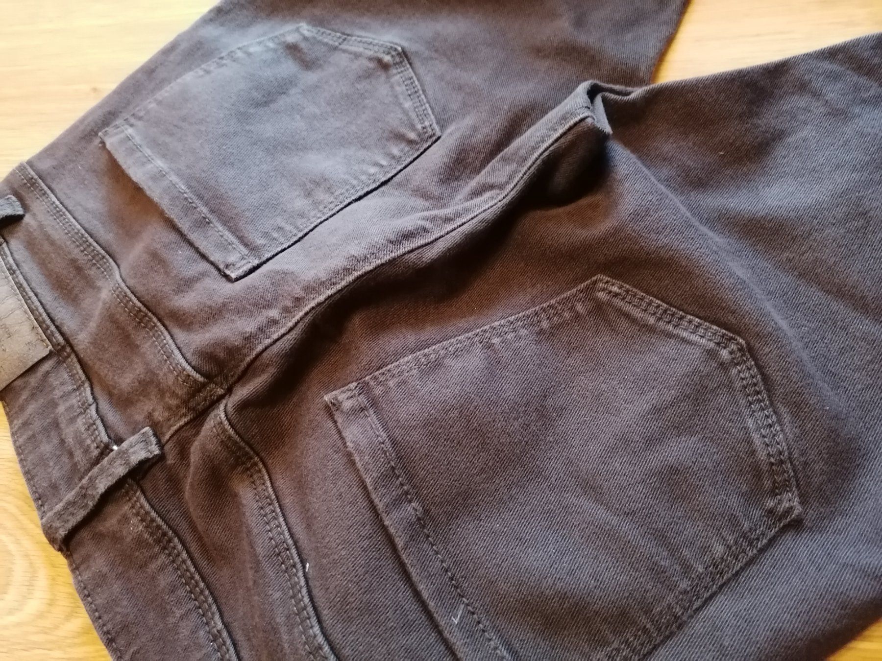 Pantaloni: Pantalon, bas, pantalon jean – Usato da Montcherand venduto da petiteoune75 2