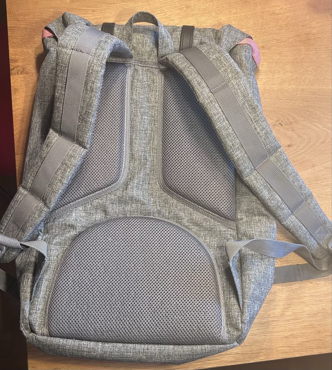 Herschel Sacs à dos: Rucksack von Herschel – D'occasion à Birmenstorf AG par ClioR2000 1