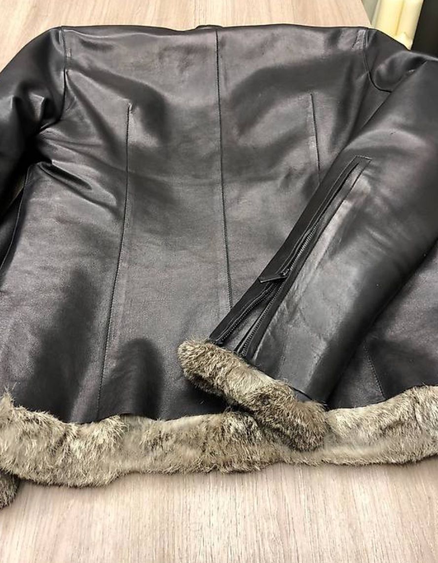 Gucci Giacche: Gucci Lederjacke mit Kaninchenfutter – Usato da Kilchberg ZH venduto da Anie. 3