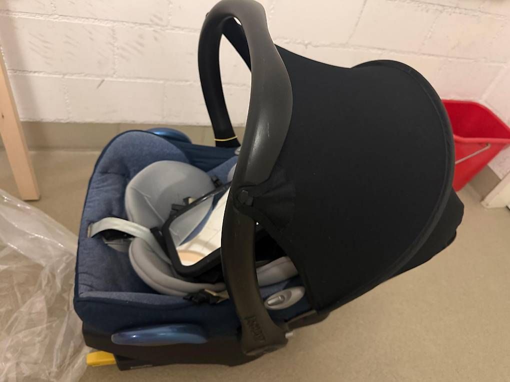 Auto-Kindersitze: Maxi cosi – Gebraucht aus Baar von Elgrande12 2