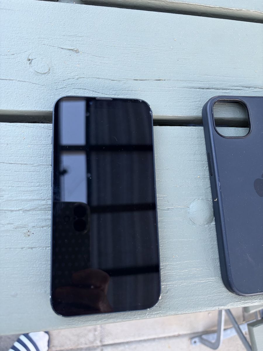 Apple Telefoni cellulari / Smartphones: I Phone 13  – Usato da Tagelswangen venduto da Gizzmo..77 4