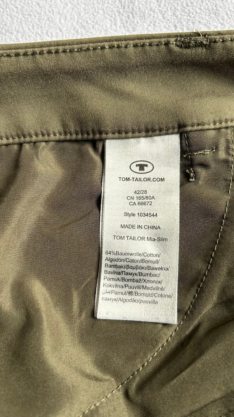 Tom Tailor Pantalons: 3/8 Hosen Tom Tailor – D'occasion à Engi par Ansimi