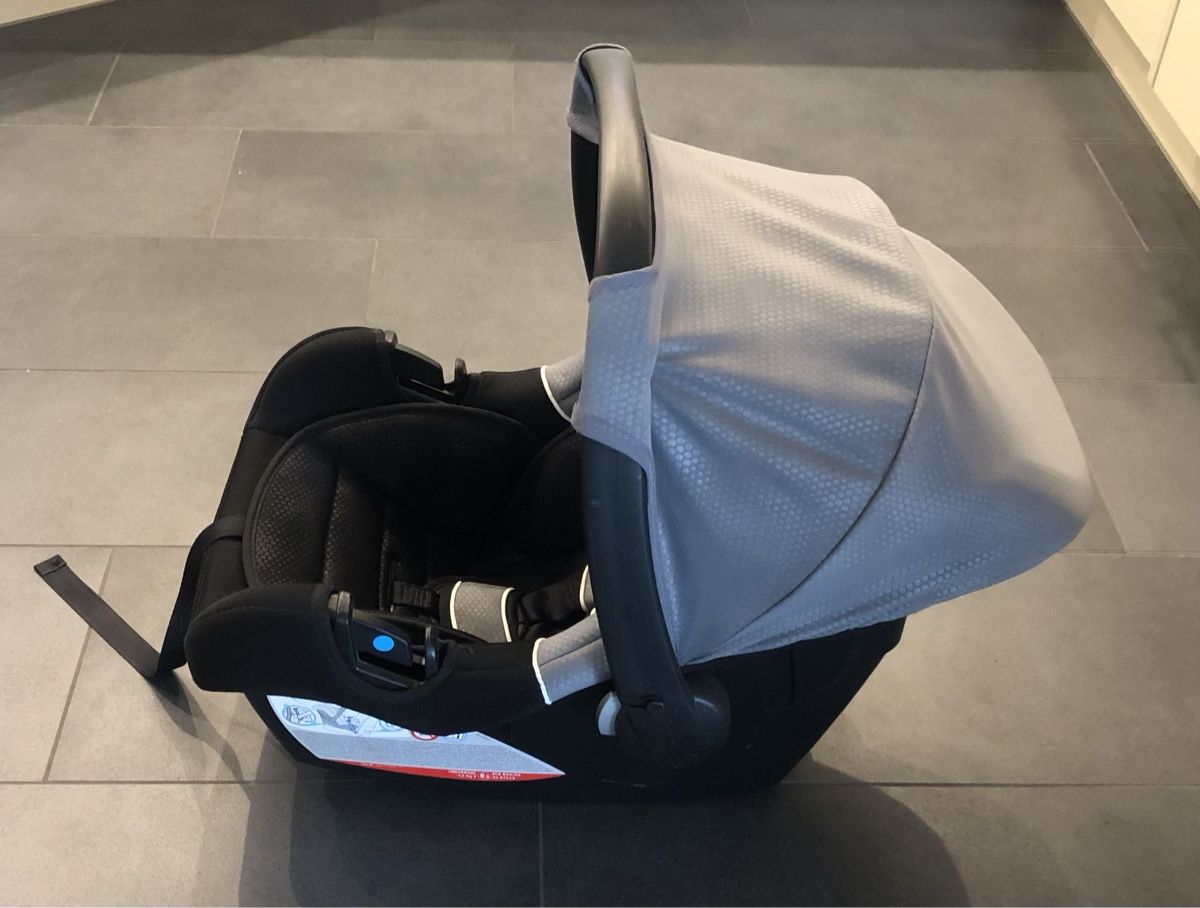 Seggiolini per auto: Nania Babyschale B-One mit Sonnenverdeck – Usato da Hünenberg venduto da Agent000 5