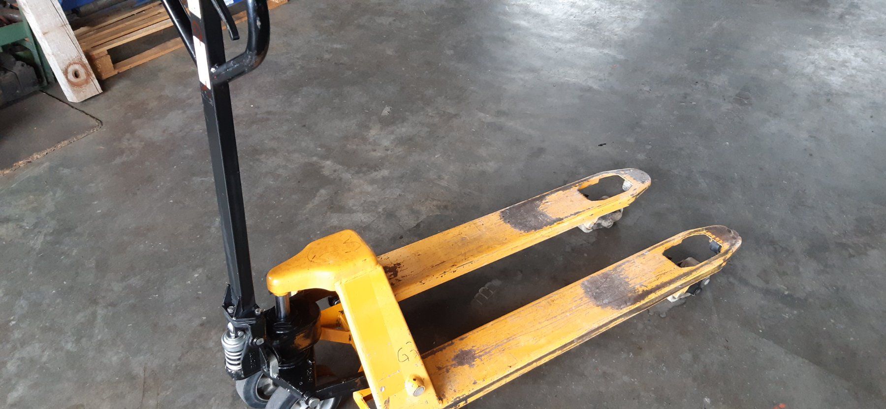 Carrelli elevatori e a forche: Paletthubwagen Edilsider – Usato da Muolen venduto da Profi010 6