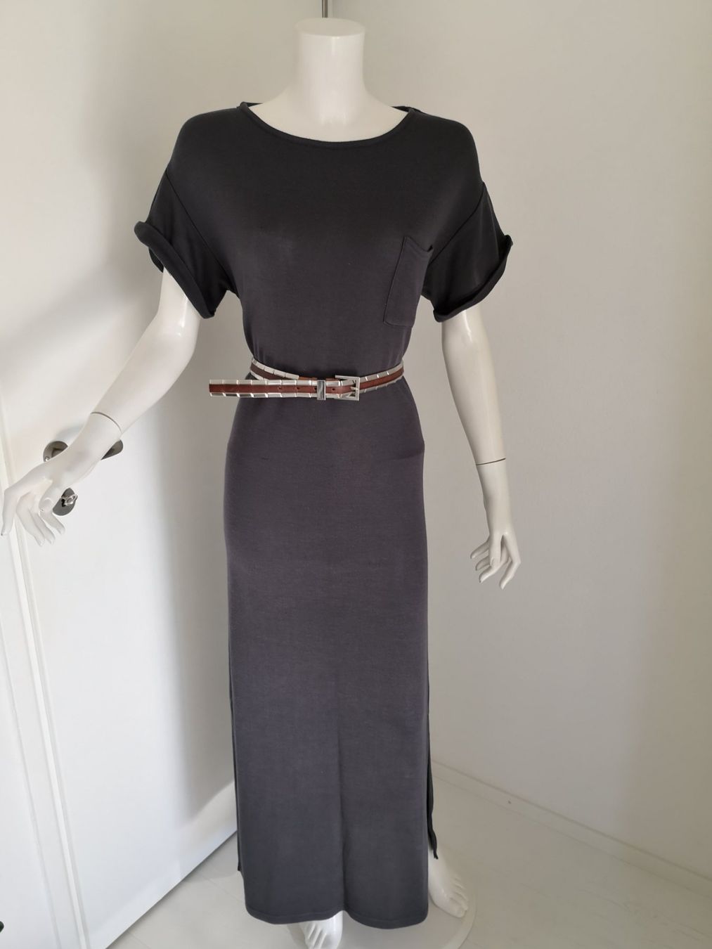 Beldona Vestiti: 🤩BELDONA MAXI-STRICK-KLEID GRAU – Usato da Olten venduto da Naja-Twins-Twins