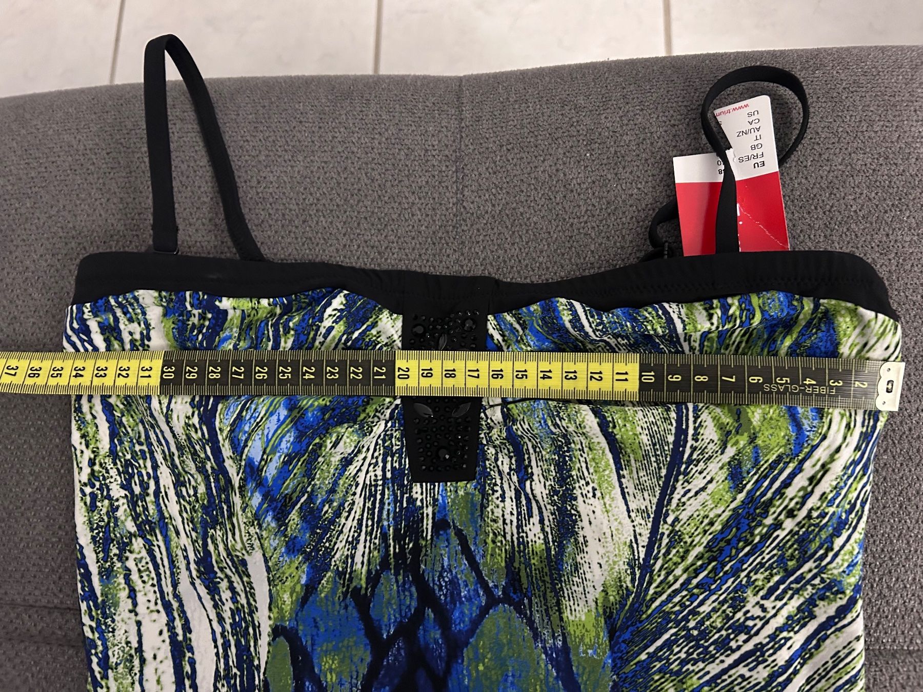 Triumph Costumi da bagno & Bikini: Badekleid Triumph Gr. 38 -Neu – Nuovo e nell'imballaggio originale da Corgémont venduto da Tania05 4