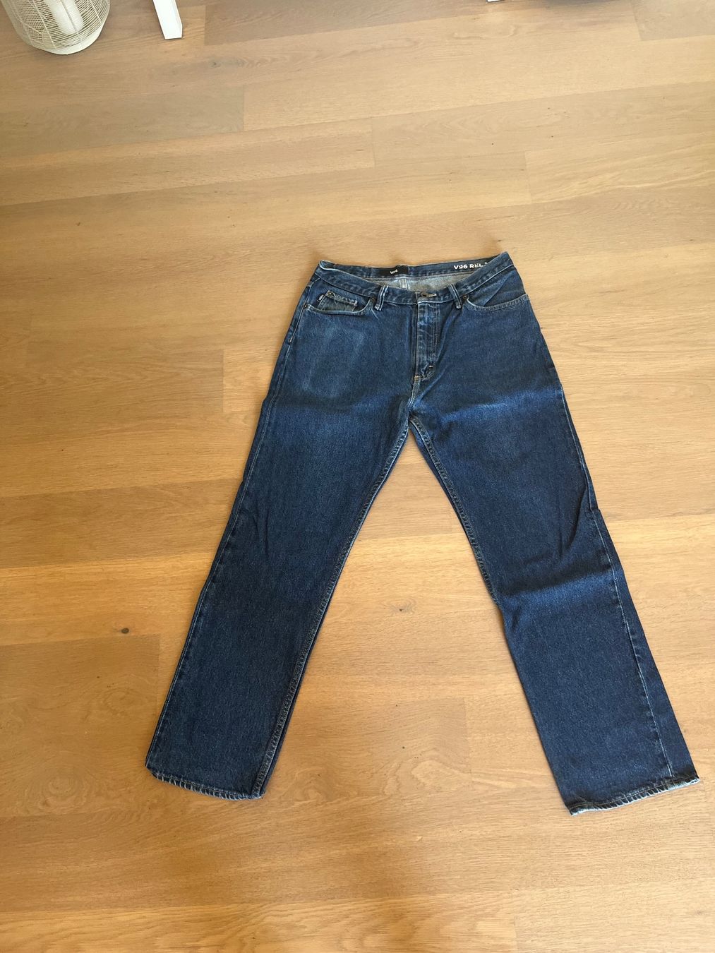 Vans Jeans: Vans V96 Relaxed Jeans – Usato da Mühlethal venduto da SUPnik