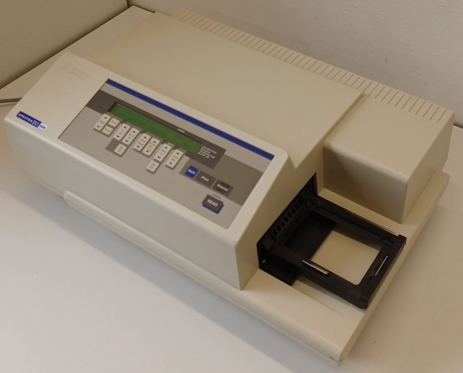 Accessori da laboratorio: Molecular Devices Spectramax250 Microplate Spectrophotometer – Usato da Niederdorf venduto da LeptonAG_Labor