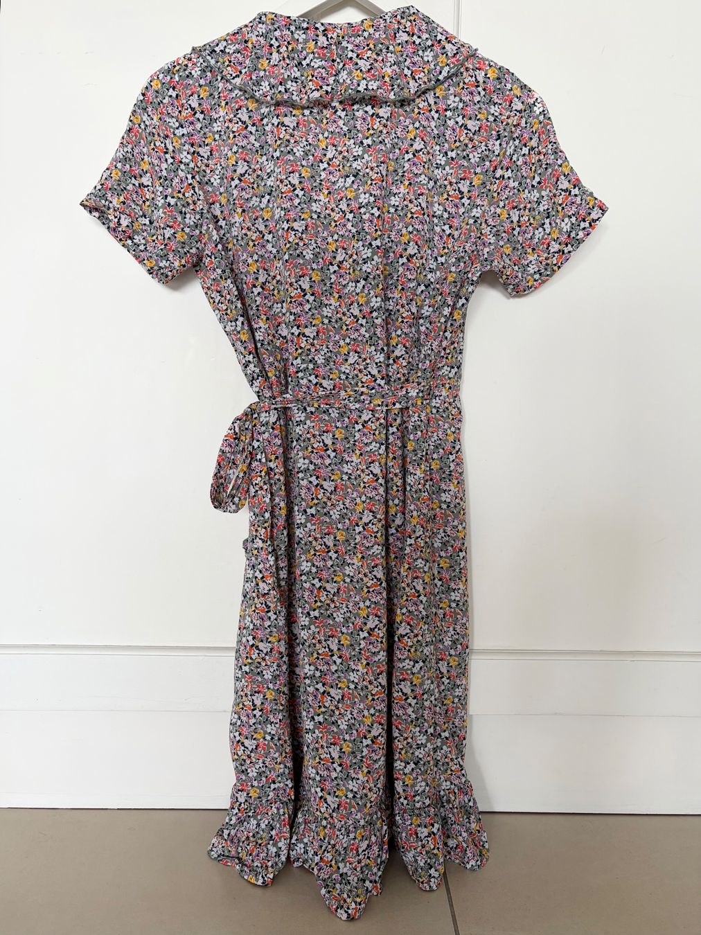 Esprit Kleider: Robe cache-coeur Esprit fleurie - Taille XS – Gebraucht aus Geneve von Margot_22 5