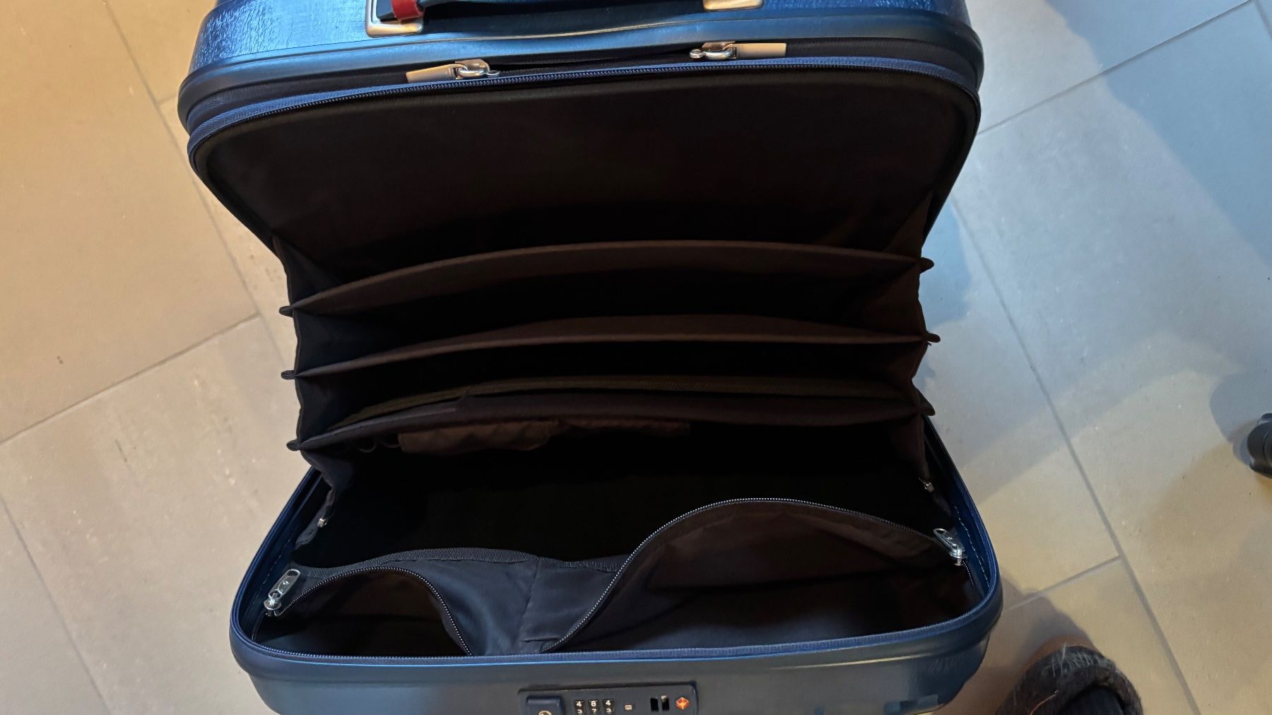 Samsonite Valigie: Samsonite - Lite Cube Rolling Tote Plus Blue – Usato da Hinwil venduto da Geo5 4