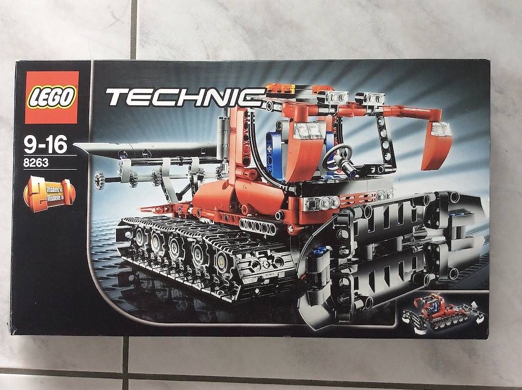 Lego Kit di costruzioni: Lego Technic Pistenraupe 8263 in der Originalverpackung – Usato da Willerzell venduto da Eluchs