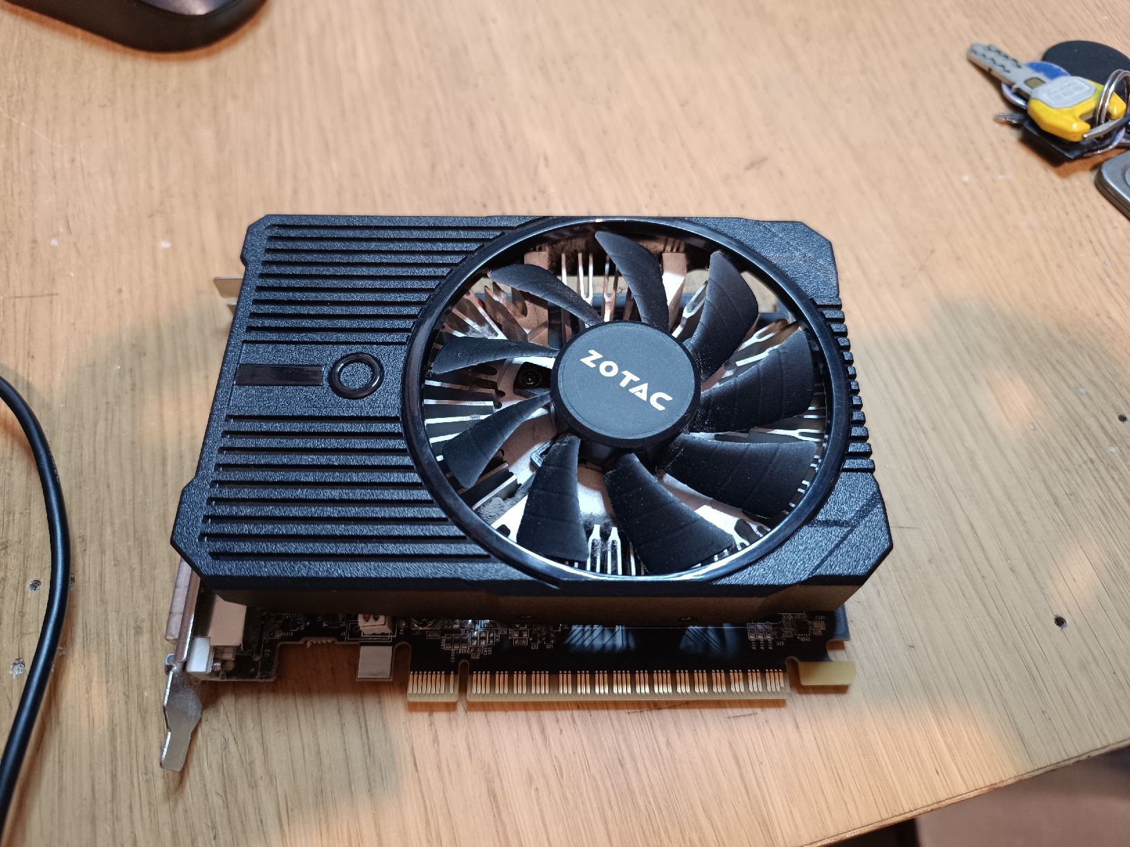 Zotac Schede grafiche: Zotac GTX 1050 2Gb – Usato da Vucherens venduto da vihor