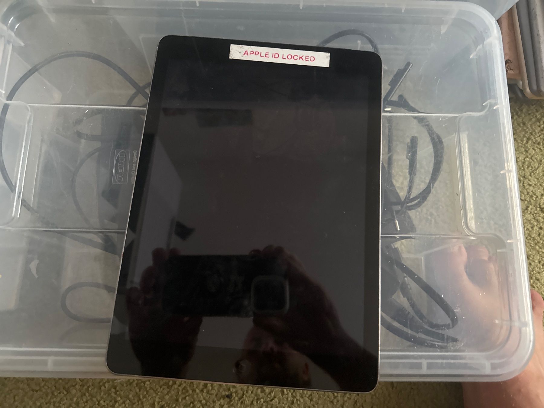 Apple Tablettes PC: Ipad Air - A1475 - icloude - Display gut!!! – Défectueux à Olten par HoYa01 1