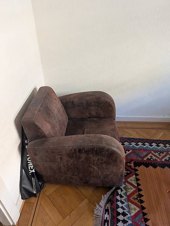 Poltrone: Fauteuil style club gratuit – Usato da Lausanne venduto da luc_89cy 1