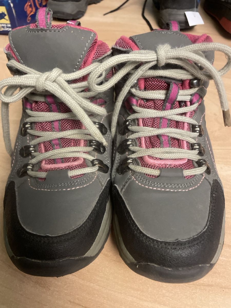 Scarpe per ragazze: Mädchen Wanderschuhe, Gr.34, neuwertig – Usato da Obergerlafingen venduto da cabo4 1