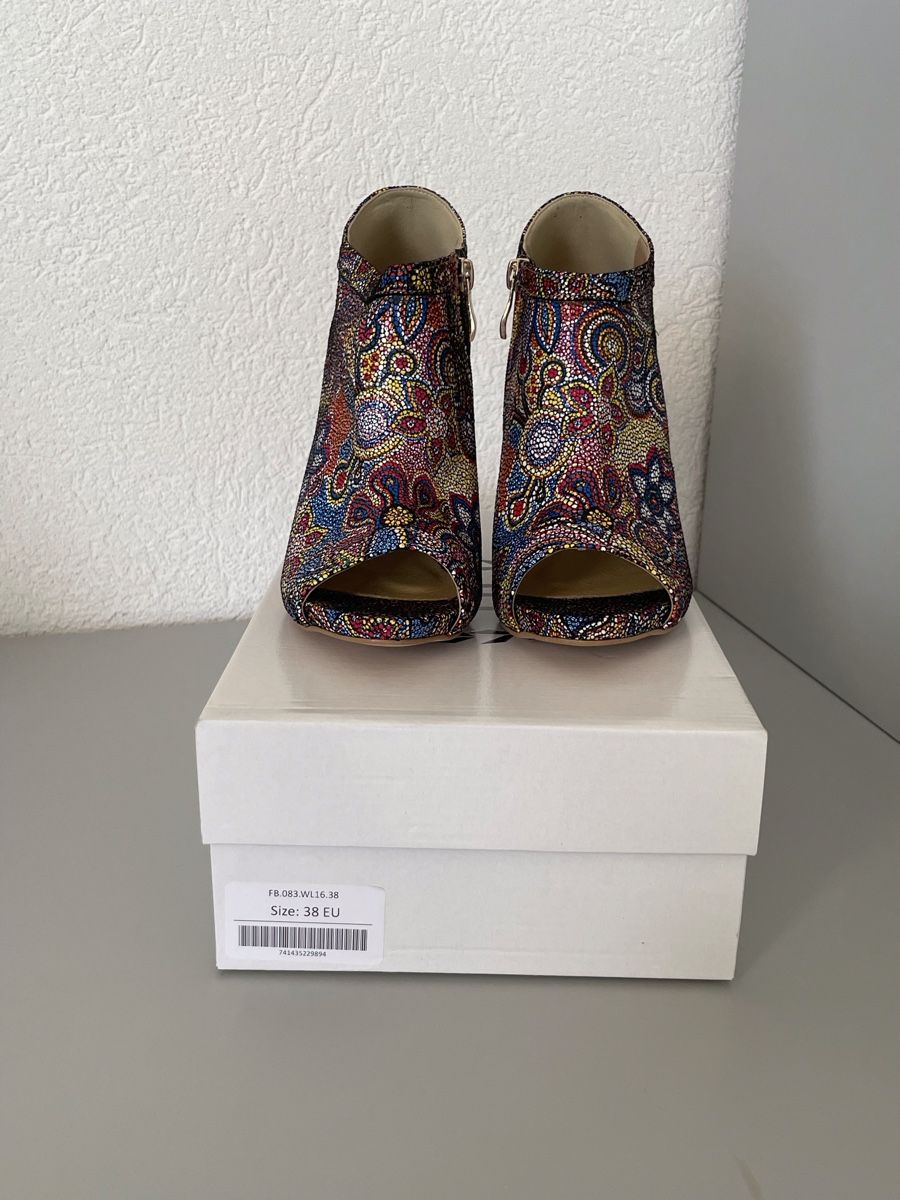 Scarpe da donna: Talons hauts FB multicolores, taille 38, neufs – Nuovo e nell'imballaggio originale da Vuadens venduto da Nina11