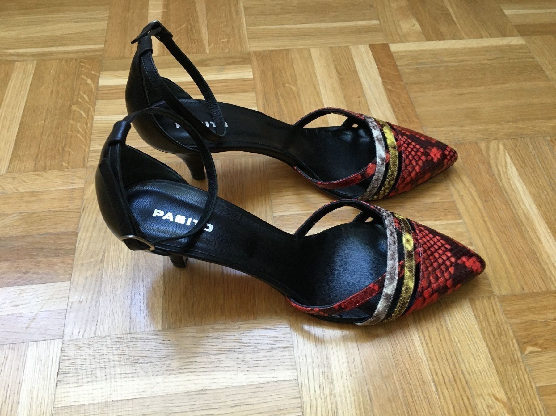 Scarpe da donna: Pasito Sandalen Gr. 41 NP. 199.80 – Nuovo e nell'imballaggio originale da Rüfenacht BE venduto da anelesa