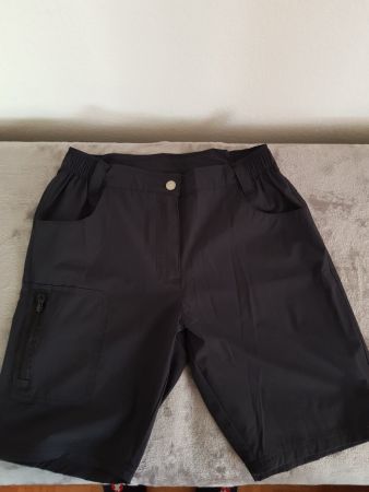 Wander-Shorts Ten Degrees schwarz Grösse M neu