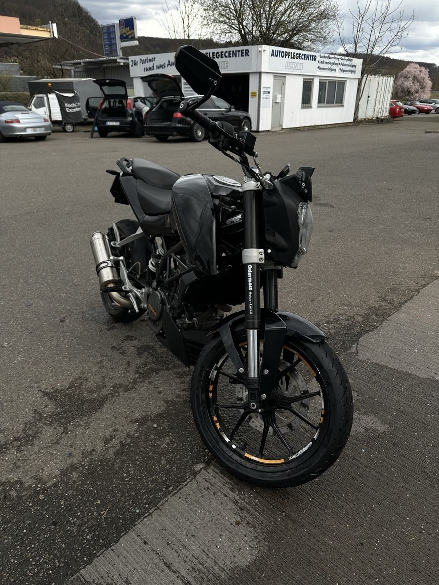 KTM Strada: KTM Duke 125 – Usato da riehen venduto da ton_6f6c