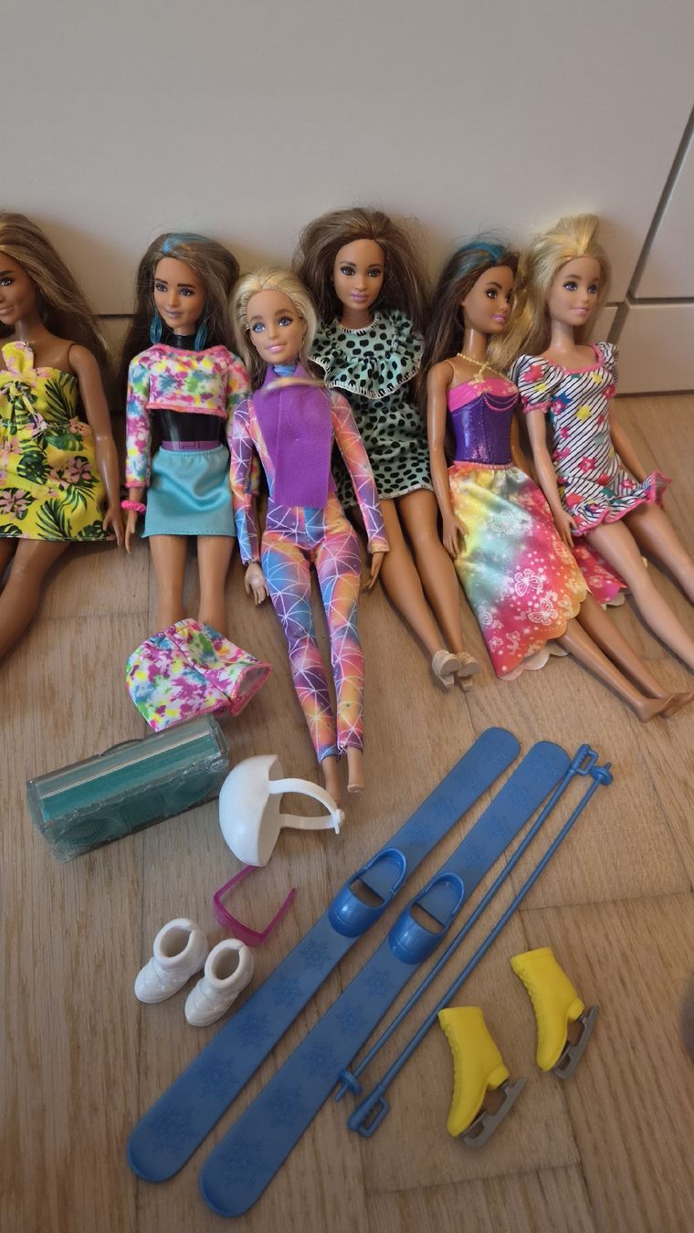 Spielzeuge: Barbie Puppen riesen SET – Gebraucht aus Obfelden von Luna90 2