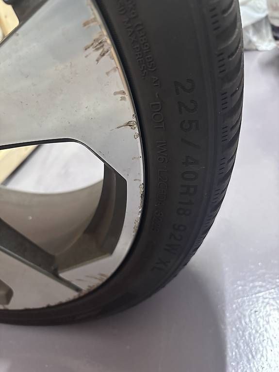 Audi Felgen: Audi a3 felgen mit Pneu – Gebraucht aus Basel von dav_5qdt 2