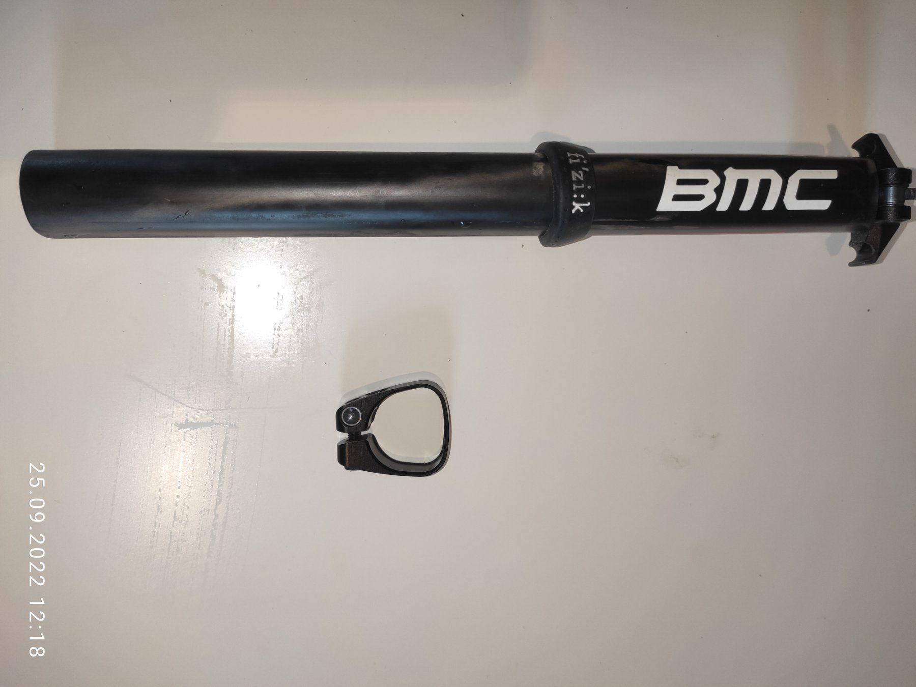 BMC Pezzi di ricambio: BMC Carbon Sattelstütze – Usato da Salvenach venduto da maripaw 1