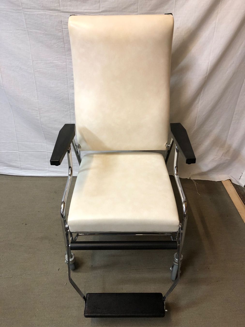 Sedie: Blaser Patientenstuhl / Pflegestuhl – Usato da Brunnen venduto da Allerwaren