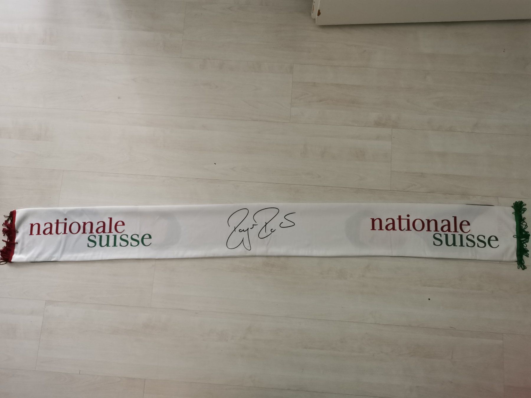 Foulard & Sciarpe: Roger Federer: Fan-Schal mit Porträt – Nuovo (secondo la descrizione) da Emmenbrücke venduto da rko_pv98 3