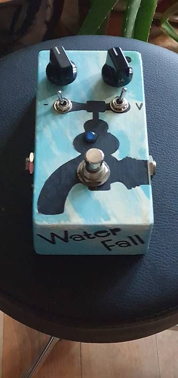 Strumenti musicali: Jam chorus vibrato pedal Water Fall - BBD analog – Usato da St. Imier venduto da Lautar_Vega 1