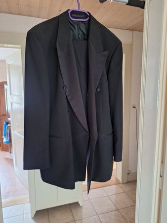 Smoking deux pièces noir homme Hugo Boss T54 