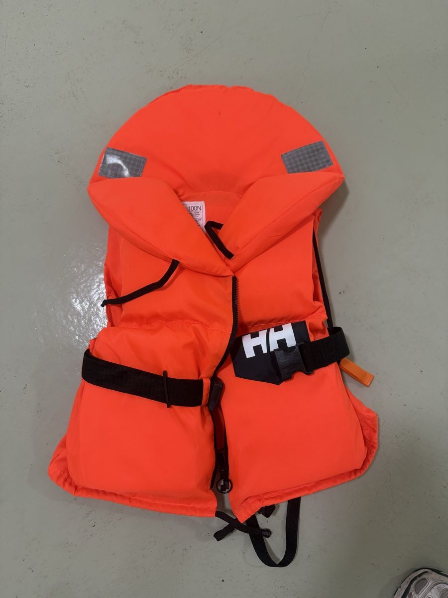 Helly Hansen Giubbotti di salvataggio: Helly Hansen Schwimmweste 40-60KG – Usato da Zürich venduto da jti_y5fb