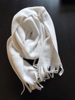 Winter-Accessoire: Weisser Fleece-Schal mit Fransen!