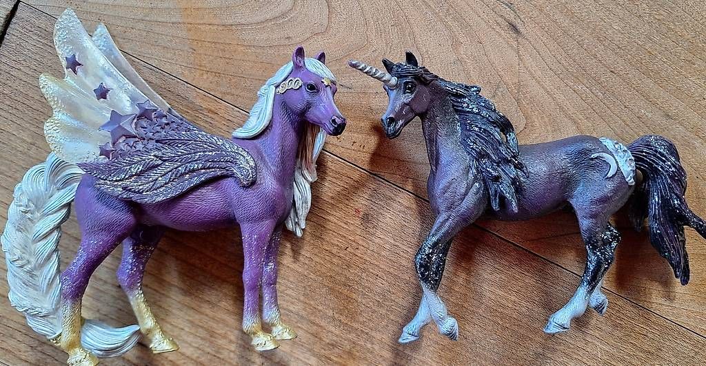 Schleich Giocattoli: Schleich Bayala Einhörner & Pegasus neuwertig – Usato da Rüti ZH venduto da la-93