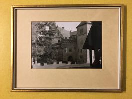 Alte Schwarzweise Foto, eine Burg ? Eingerahmt, Hinter Glas