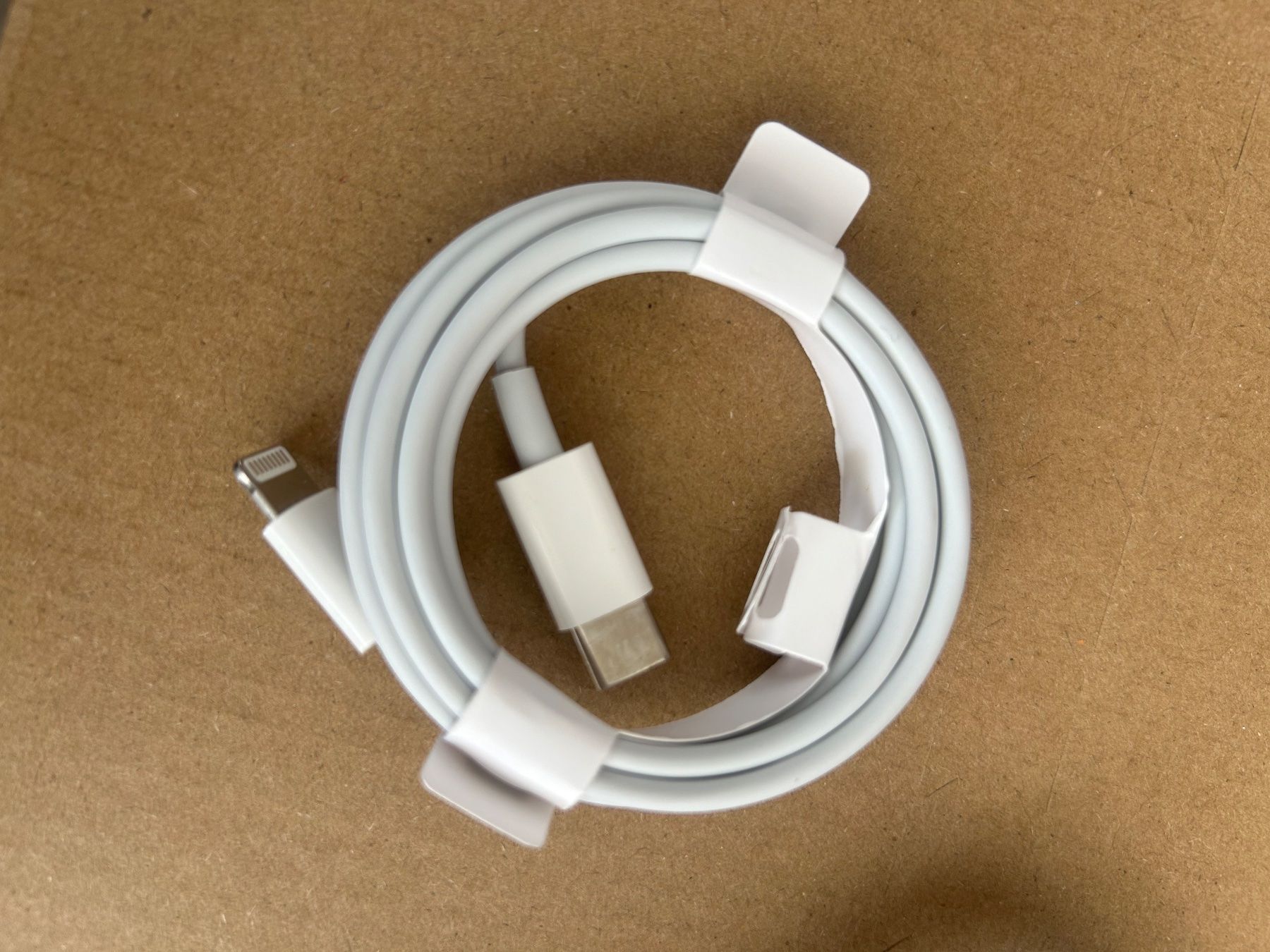 Apple Câbles: Lightning-Ladekabel (3 Stück) – D'occasion à Oberurnen par simgug 1