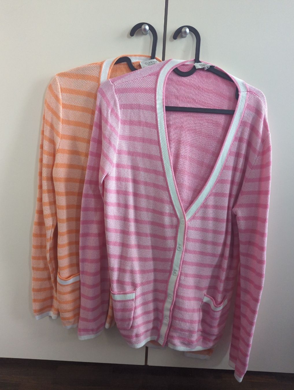 Lotti di vestiti: Clarina Strickjacken Doppelpack – Nuovo (secondo la descrizione) da Niederwangen BE venduto da jan_p2tb