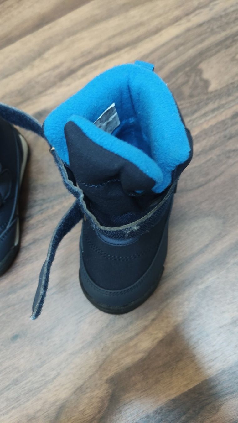 Chaussures garçon: Winterschuhe Grösse 20 dunkelblau – D'occasion à Uster par fofinha-8610 2